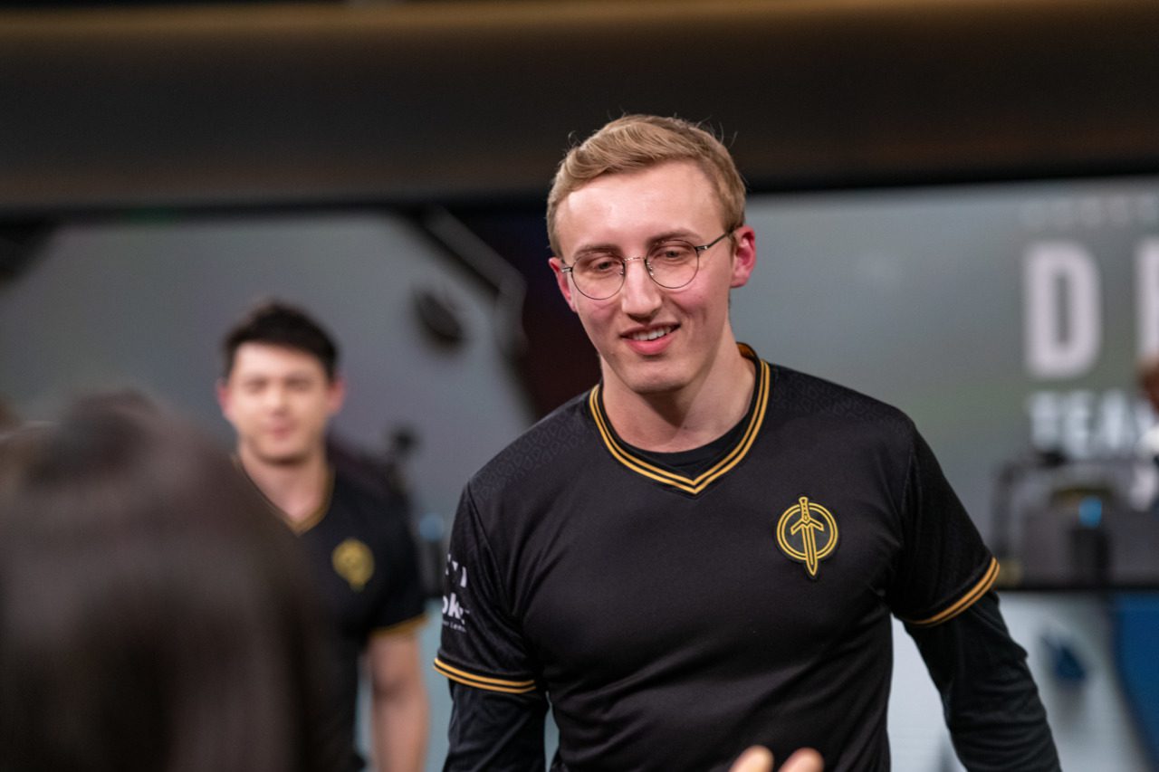 Evil Geniuses sign Goldenglue for one week contract