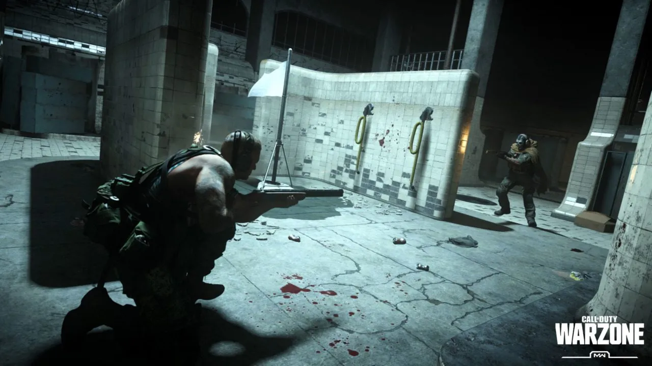 call of duty warzone twitch streamer fires real gun