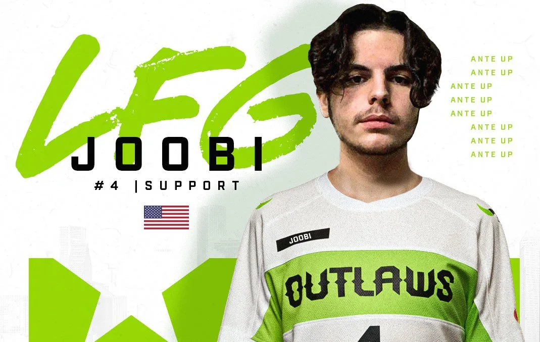 Joobi signs to the Houston Outlaws.