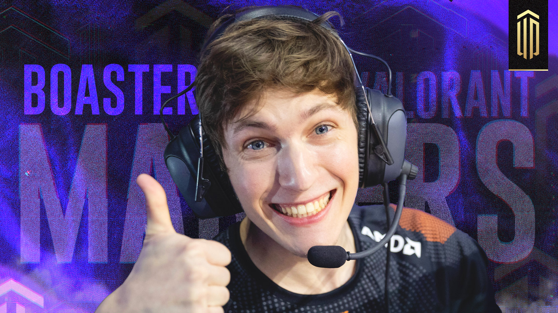 Fnatic's In-game leader Boaster smiling while holding his thumb up