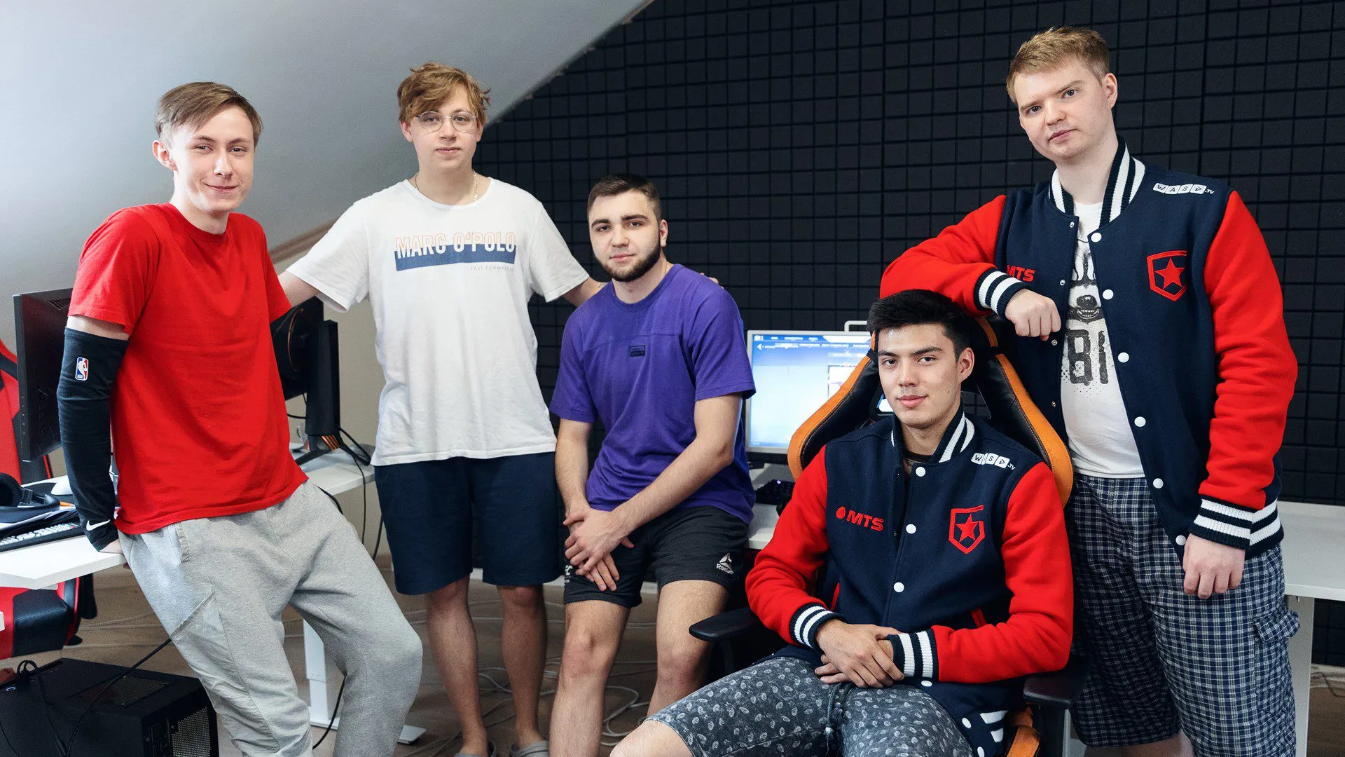 Gambit team photo ahead of Masters Berlin