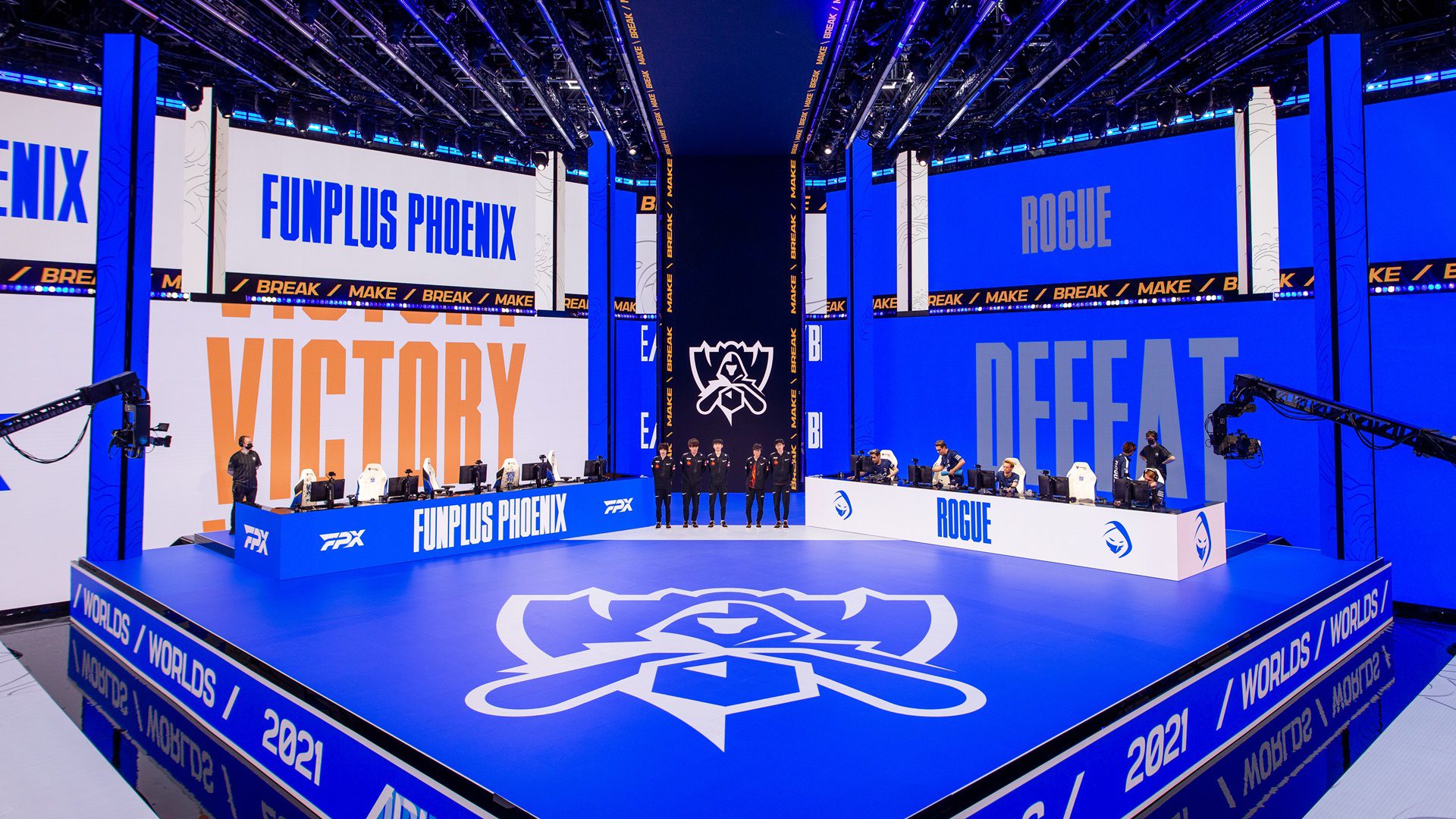 FPX at Worlds 2021, one of Upcomer's top pick'ems contenders