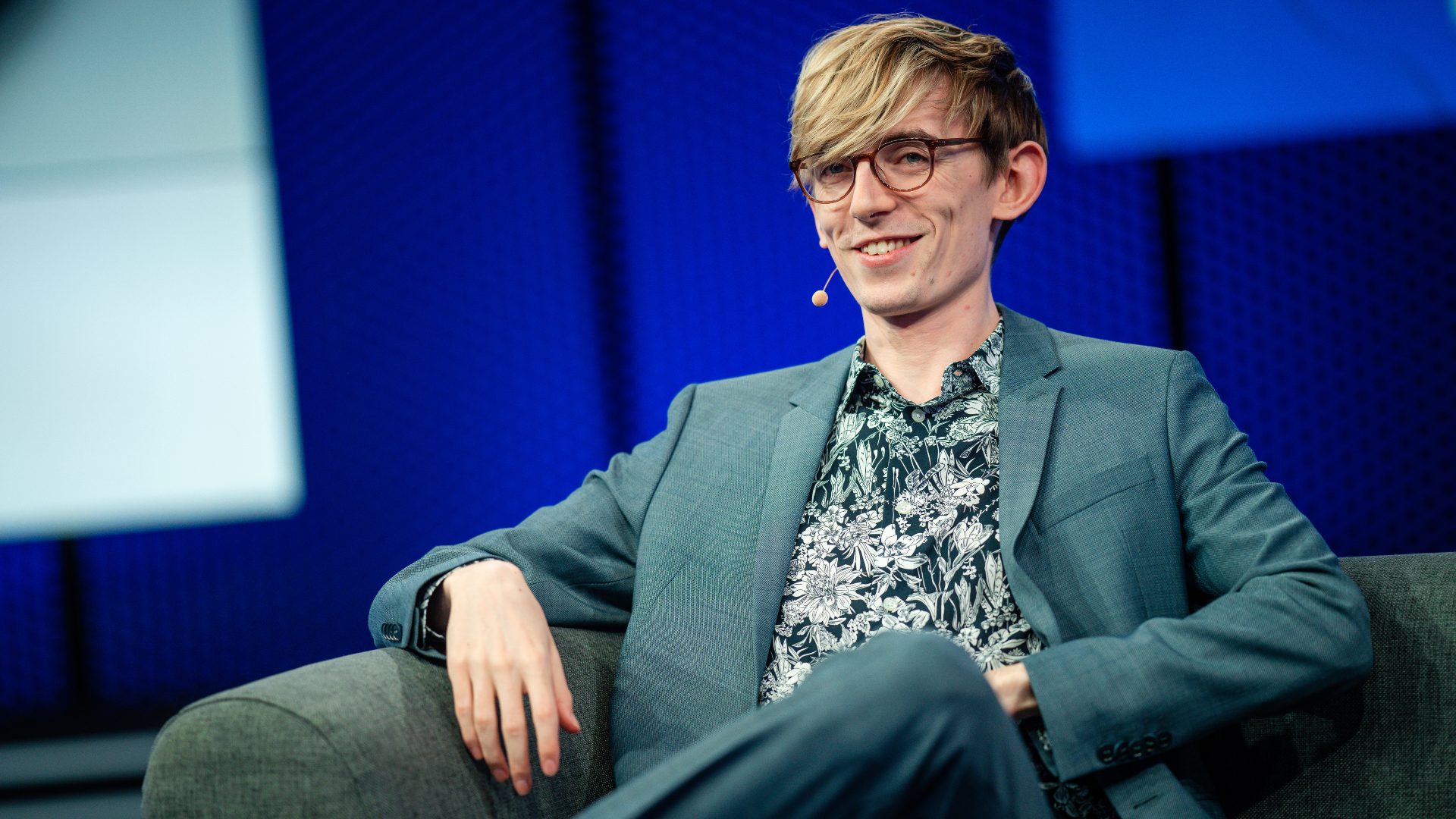 Vedius will cast the Worlds 2021 final together with Atlus and Kobe
