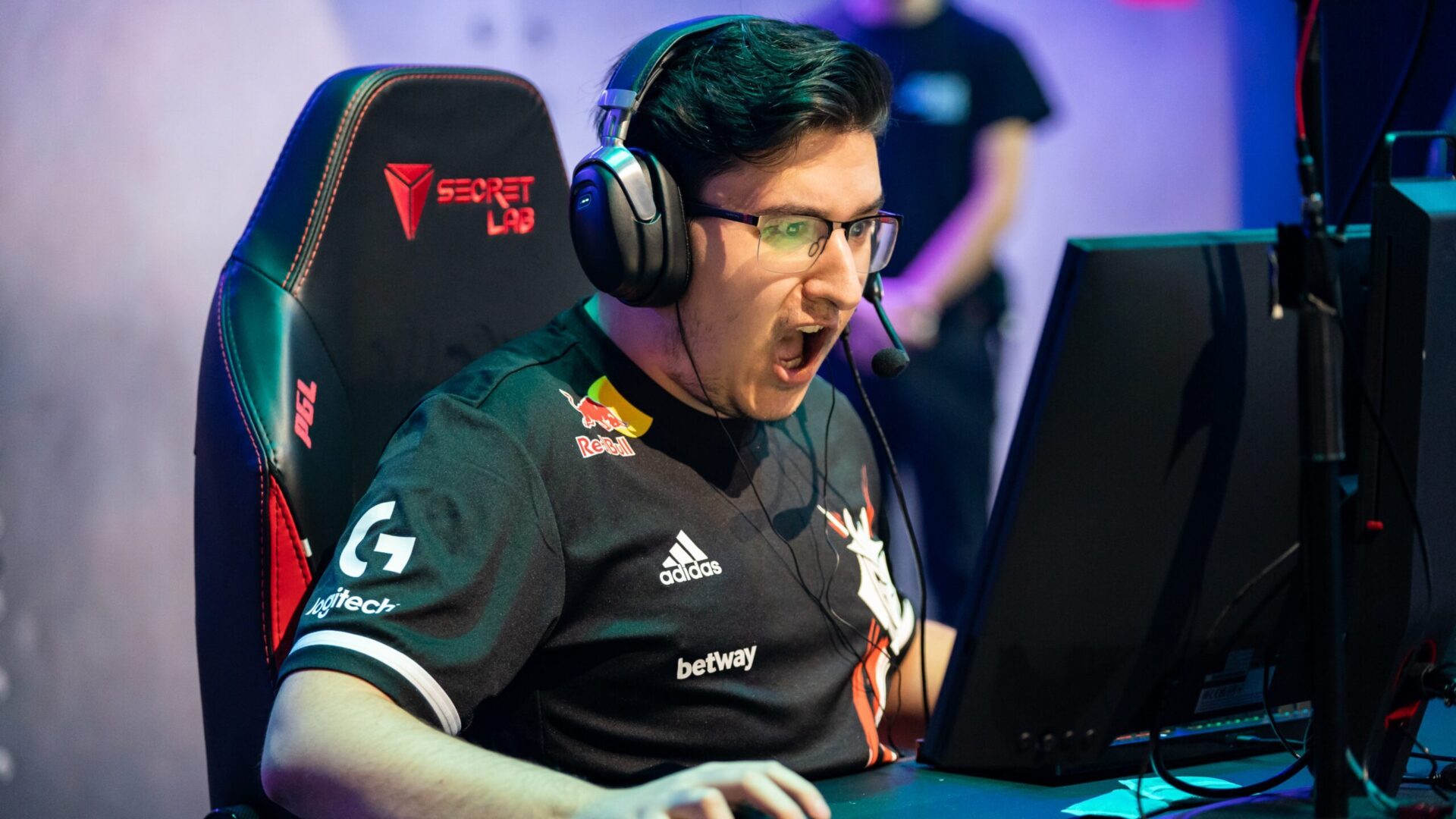 nexa playing on pc at the PGL Major