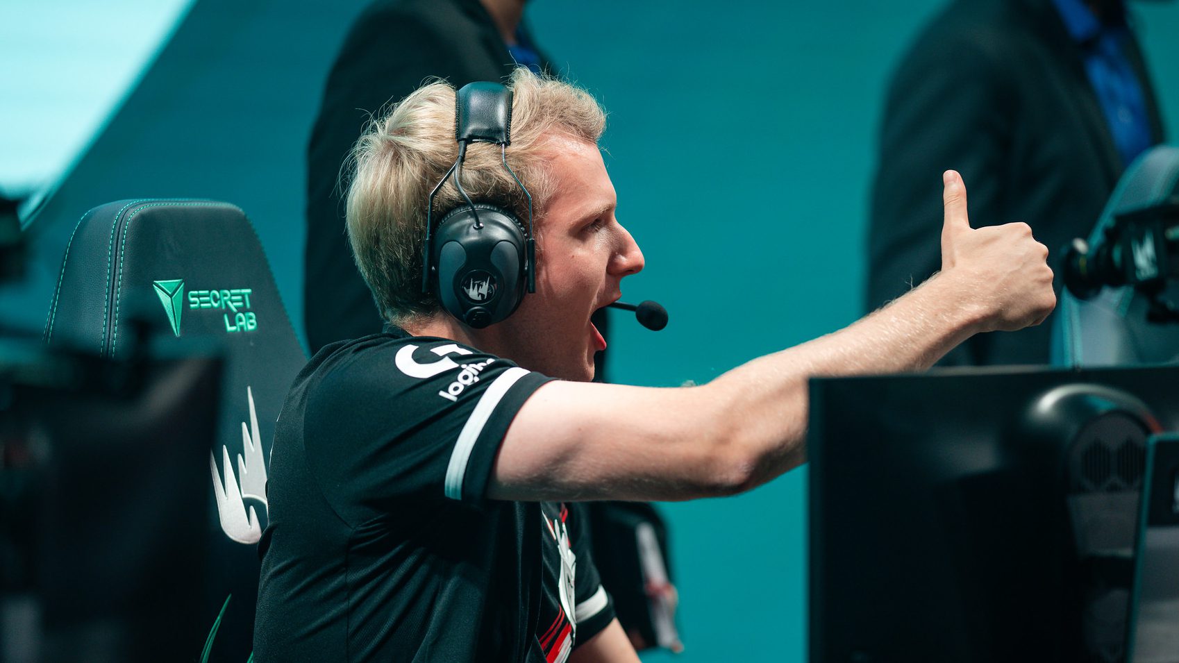 Jankos giving a thumbs up