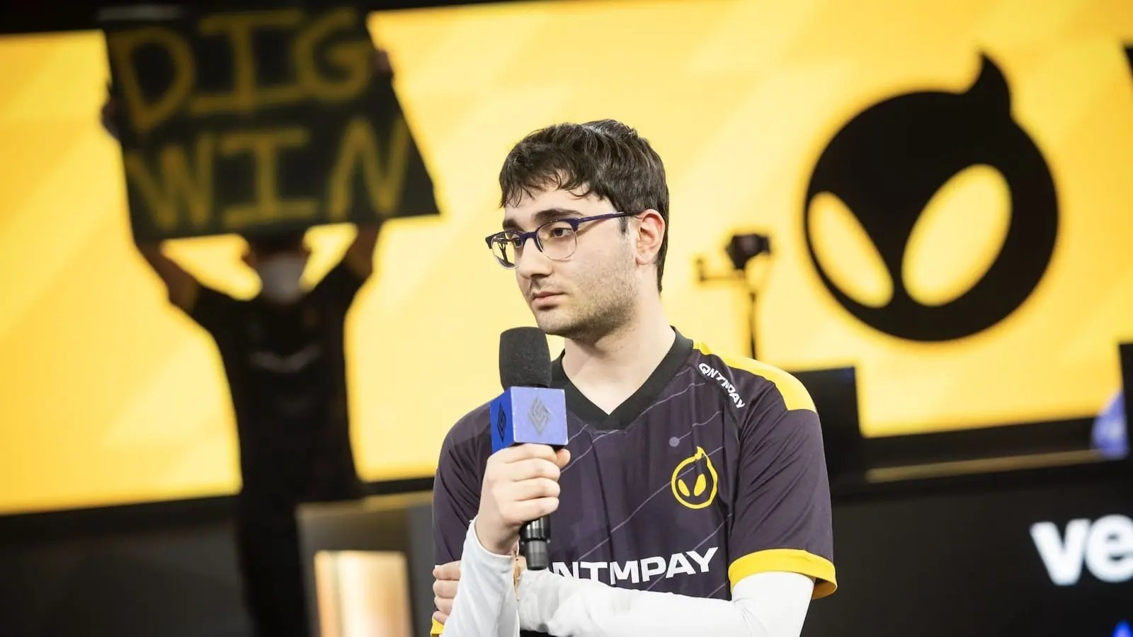 Dignitas Blue