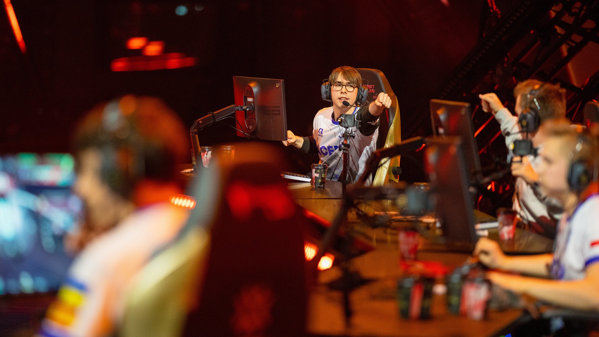 Zeek playing for Acend before Purp0 subbed in