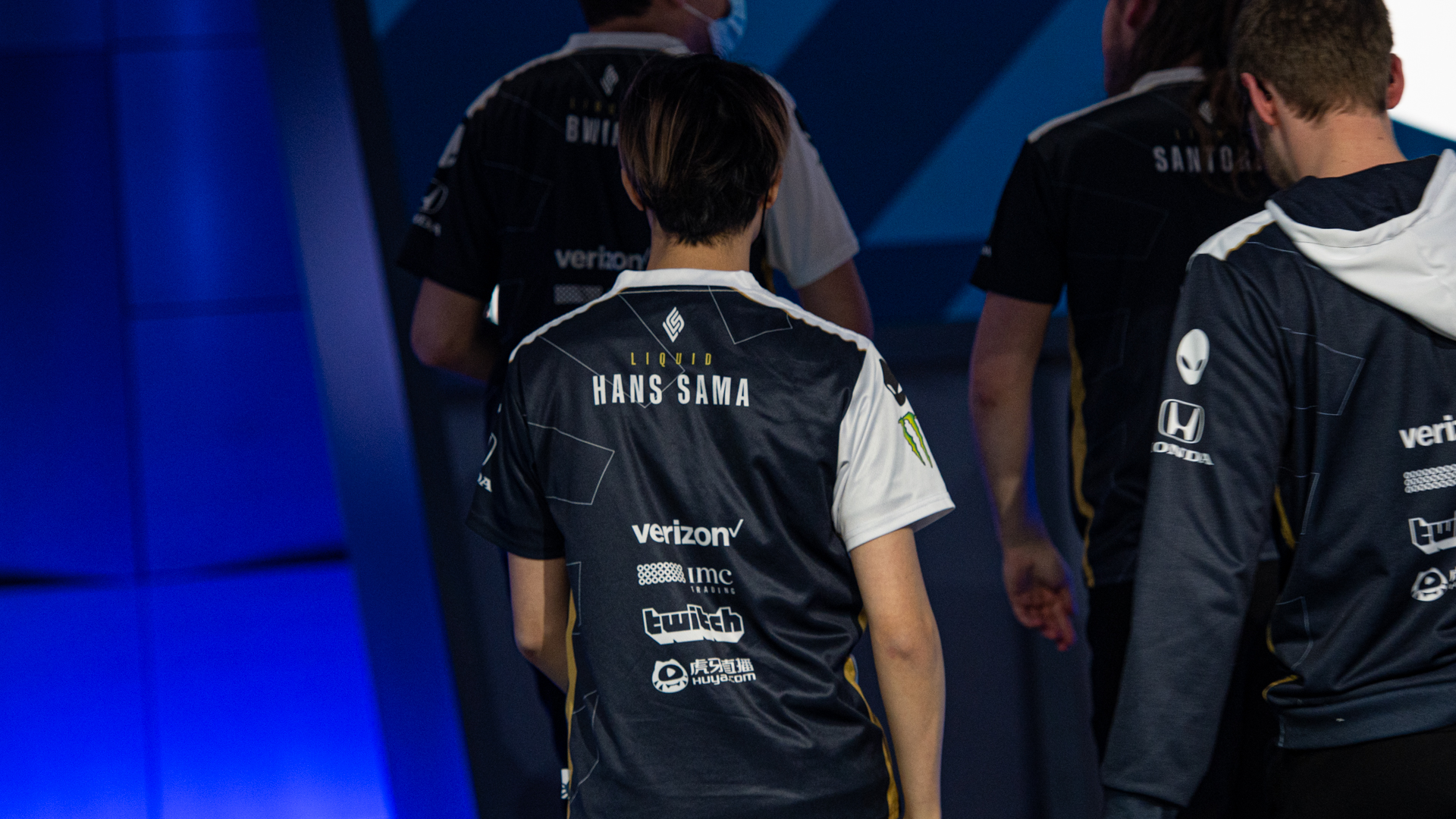 Liquid hans sama