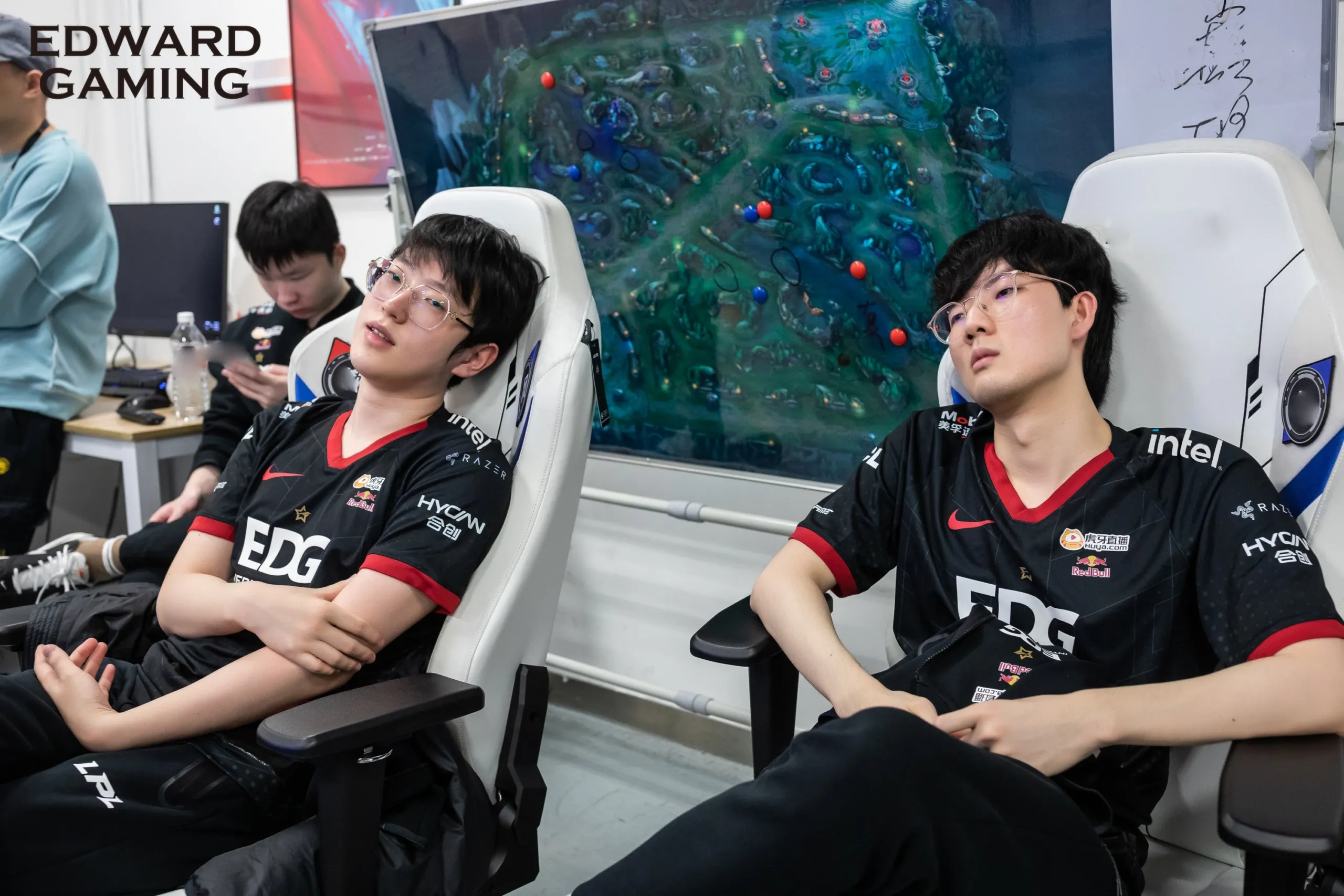 Edward Gaming remains in the top 10 for this week