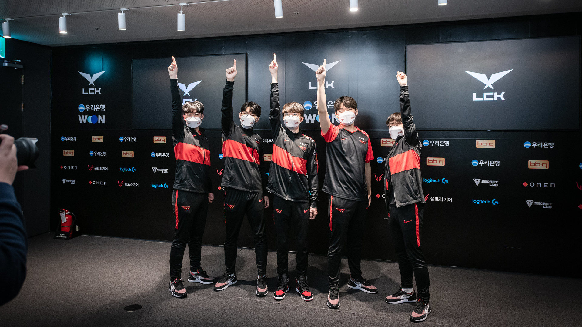 T1 remain undefeated in the LCK and top the power rankings again