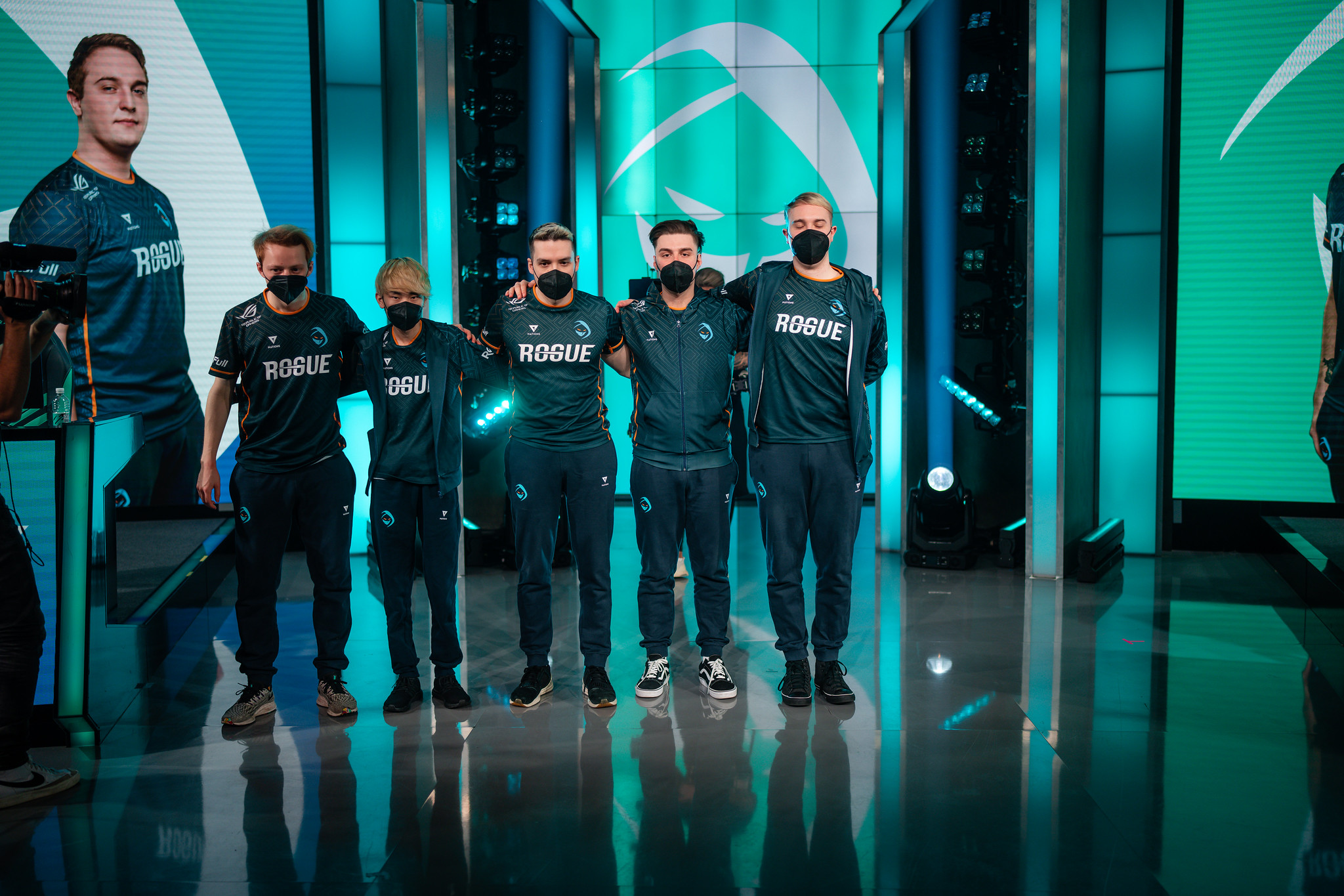 Rogue moves on to the LEC 2022 spring finals