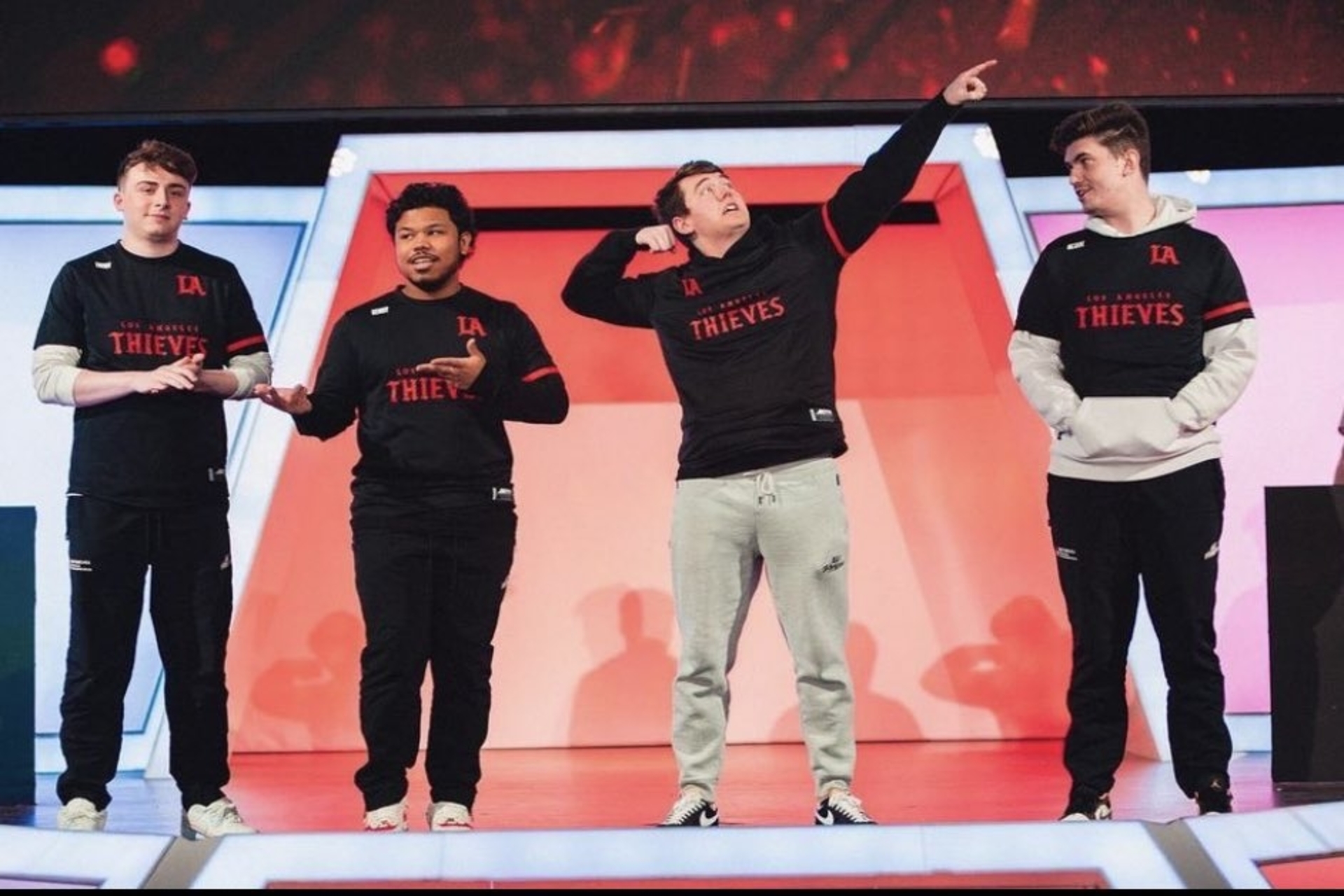 LA Thieves sweep New York Subliners at Major II