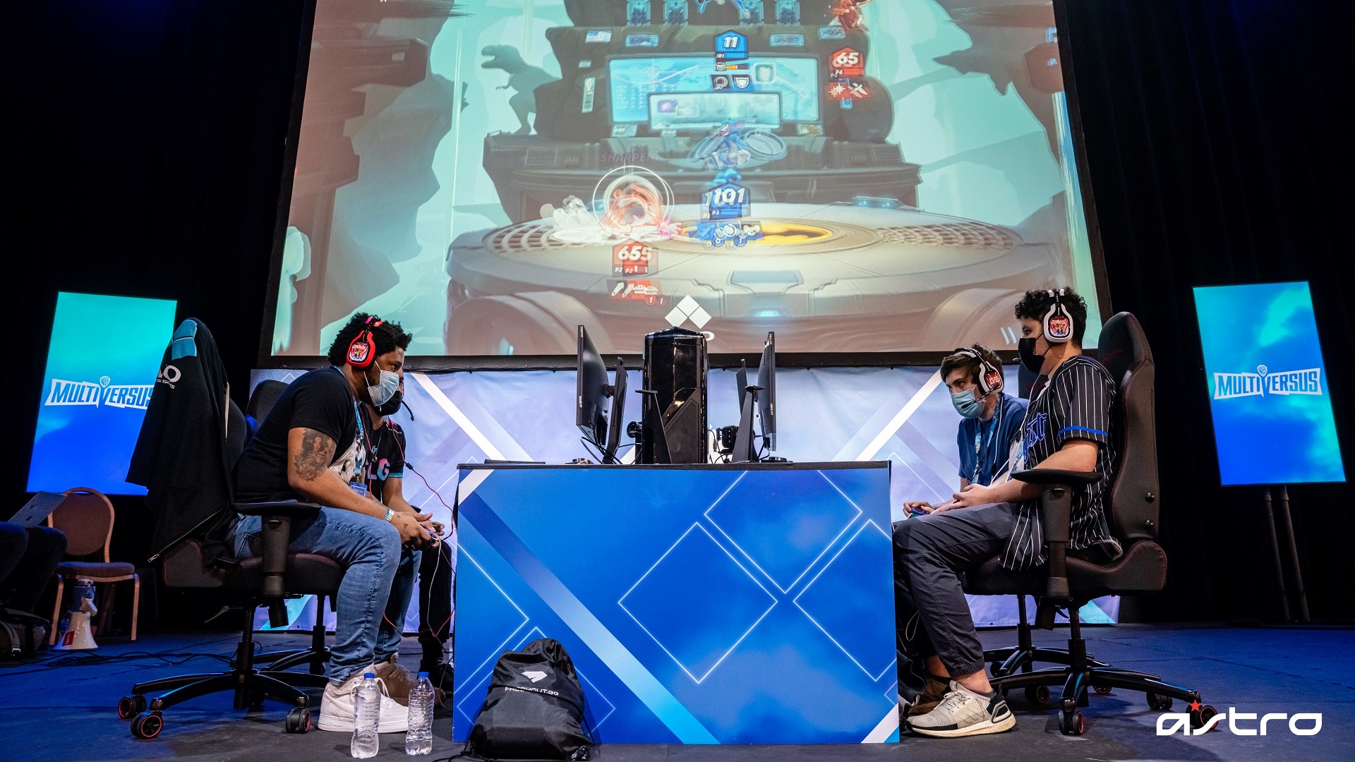 NAKAT & VoiD face mirrorman & RoseJ in grand finals of the first MultiVersus LAN.
