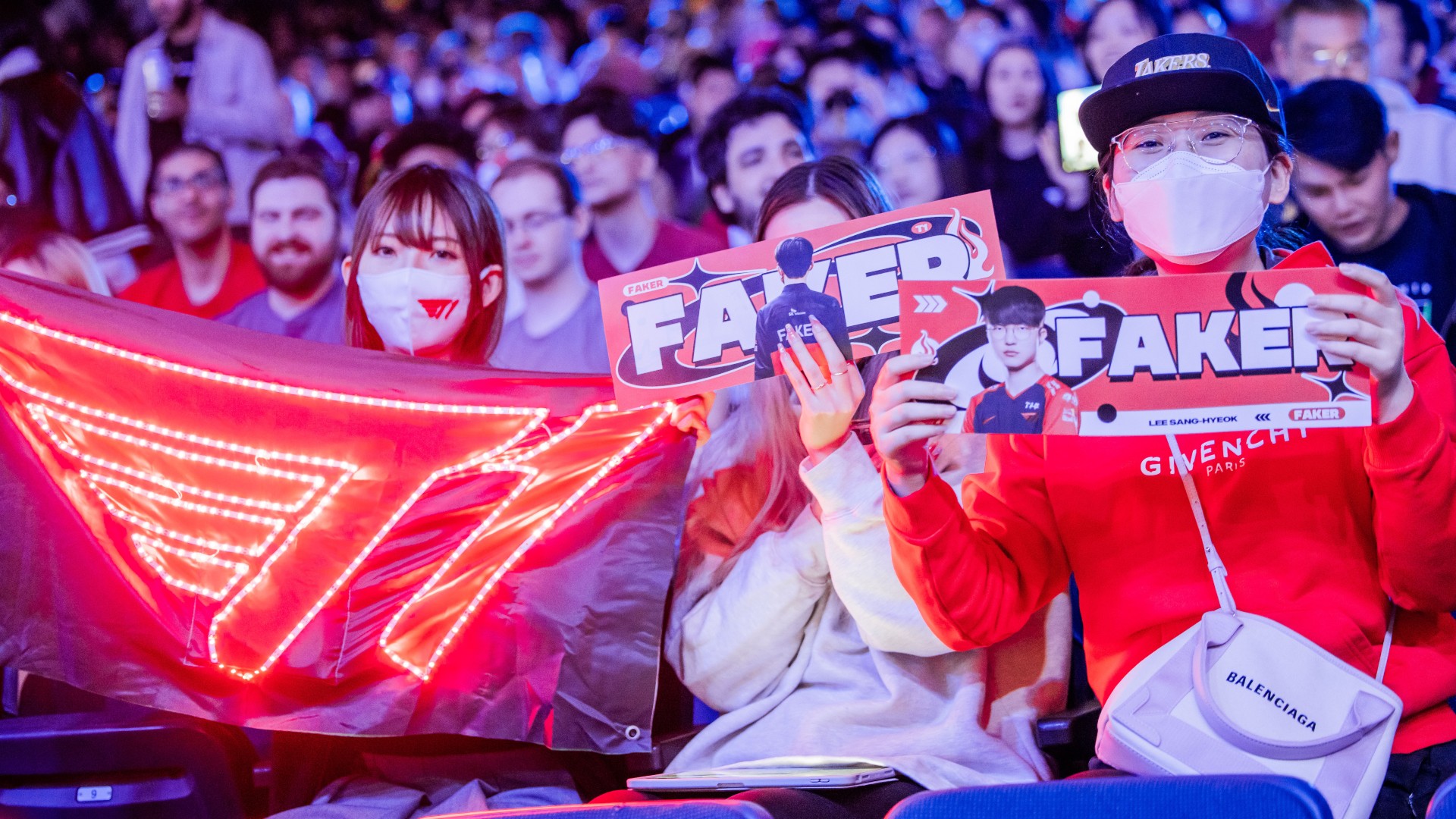 Worlds 2022 League of Legends T1 RNG Royal Never Give Up quarterfinals