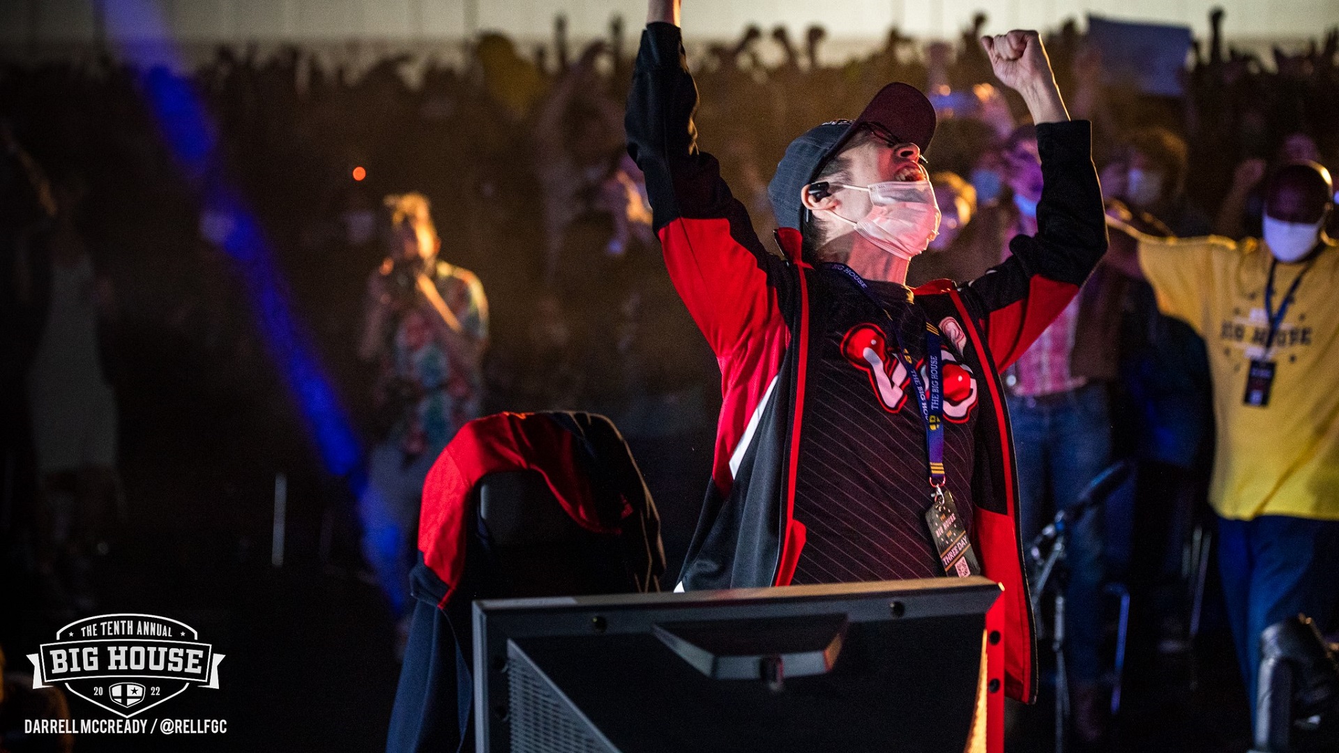 aMSa celebrates after winning The Big House 10