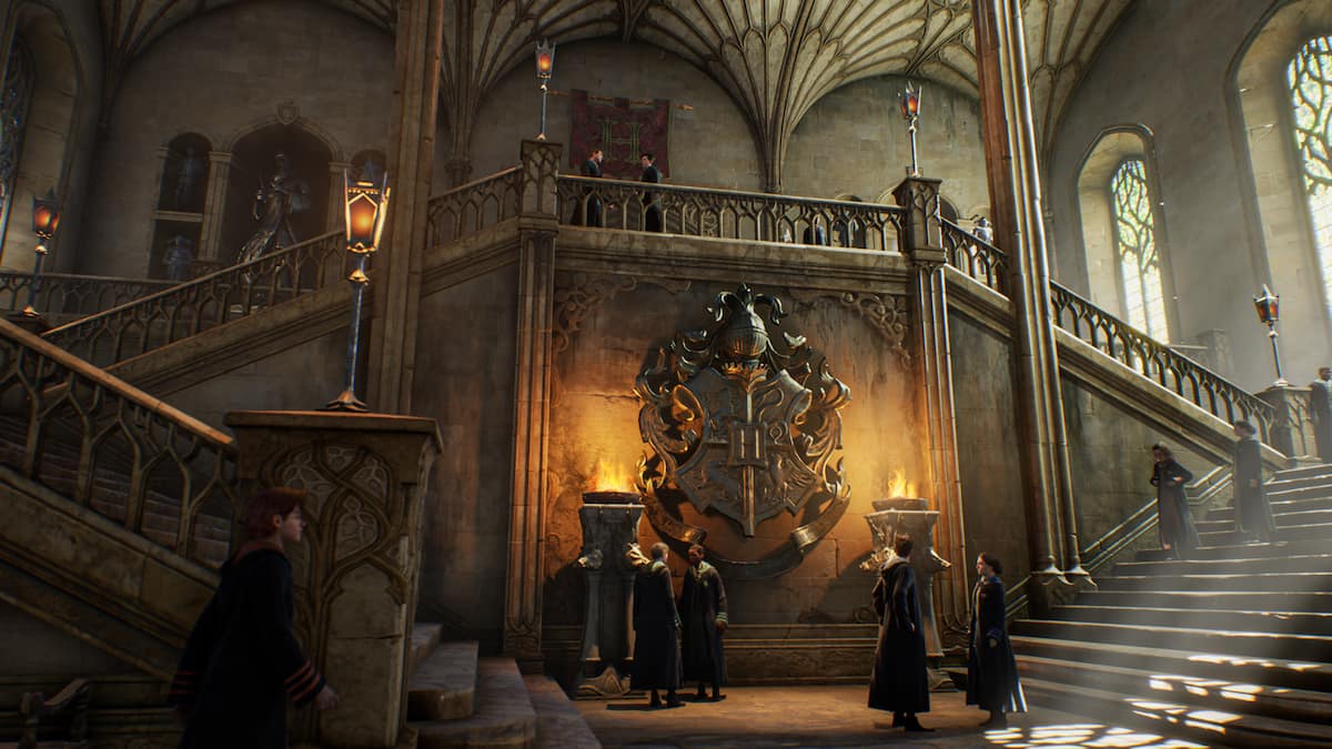 Hallways of the Great Hall in Hogwarts Legacy