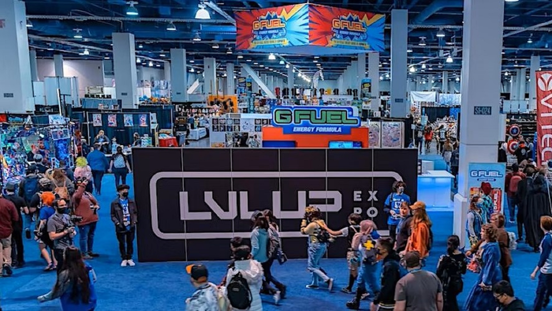 Crowds of people at LVL UP EXPO. LVL UP EXPO 2023 will feature Smash brackets.