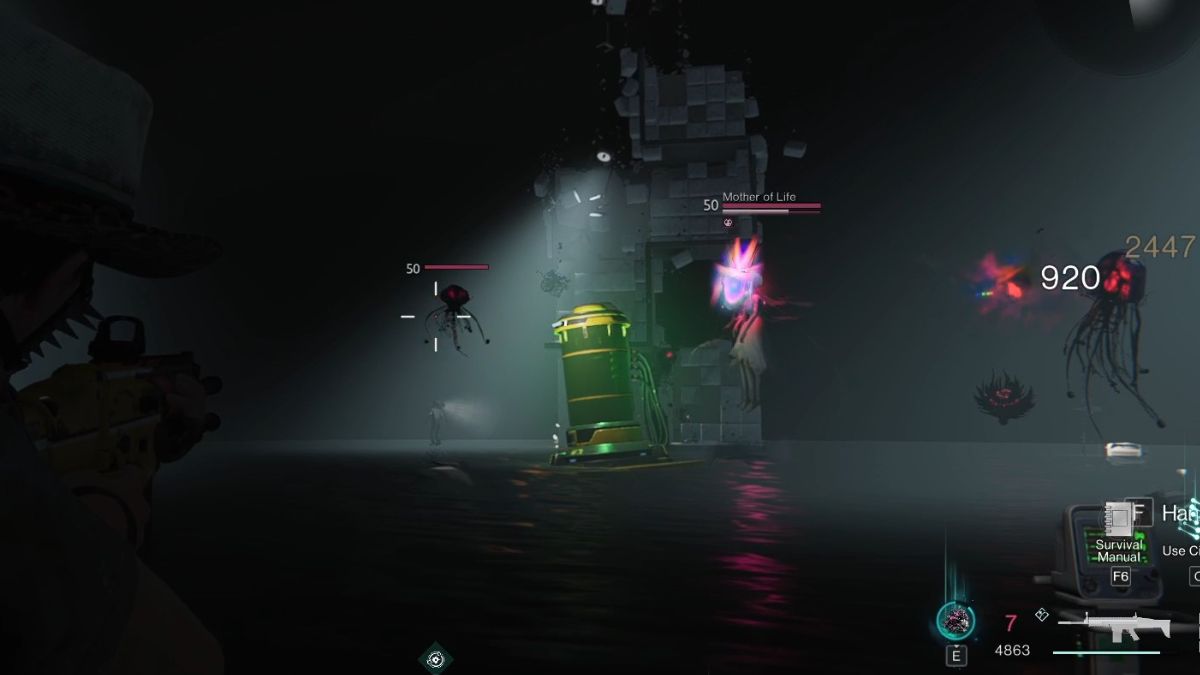 A player fights the secret boss in Securement Silo PHI in Once Human, with other enemies around as well.