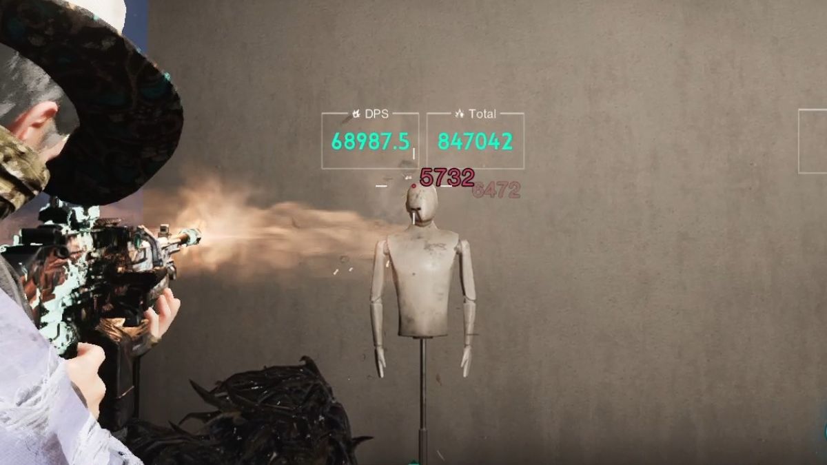 Player attacking a training dummy in Once Human, showing off the Fast Gunner build's damage per second and damage per magazine.