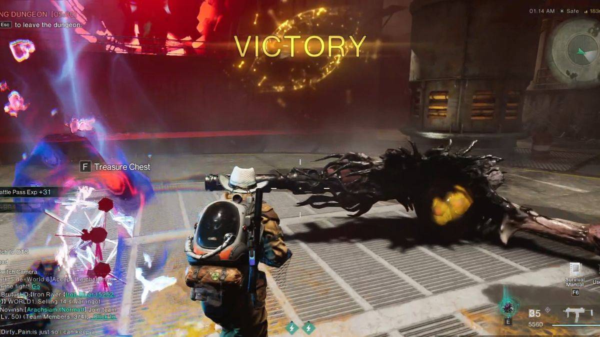 A player uses the Power Surge build to defeat the Ravenous Hunter boss in Once Human, with the victory message on screen. 